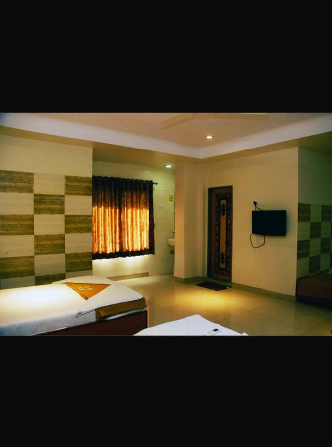 Hotel Apple Sai Residency Shirdi Exterior photo