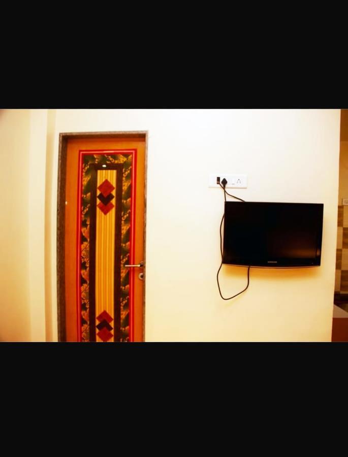 Hotel Apple Sai Residency Shirdi Exterior photo